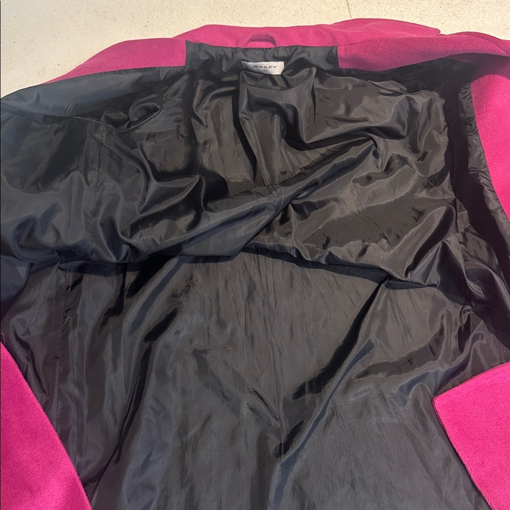 Elegant Women's Fuchsia Coat with belt - Picture 4 of 5